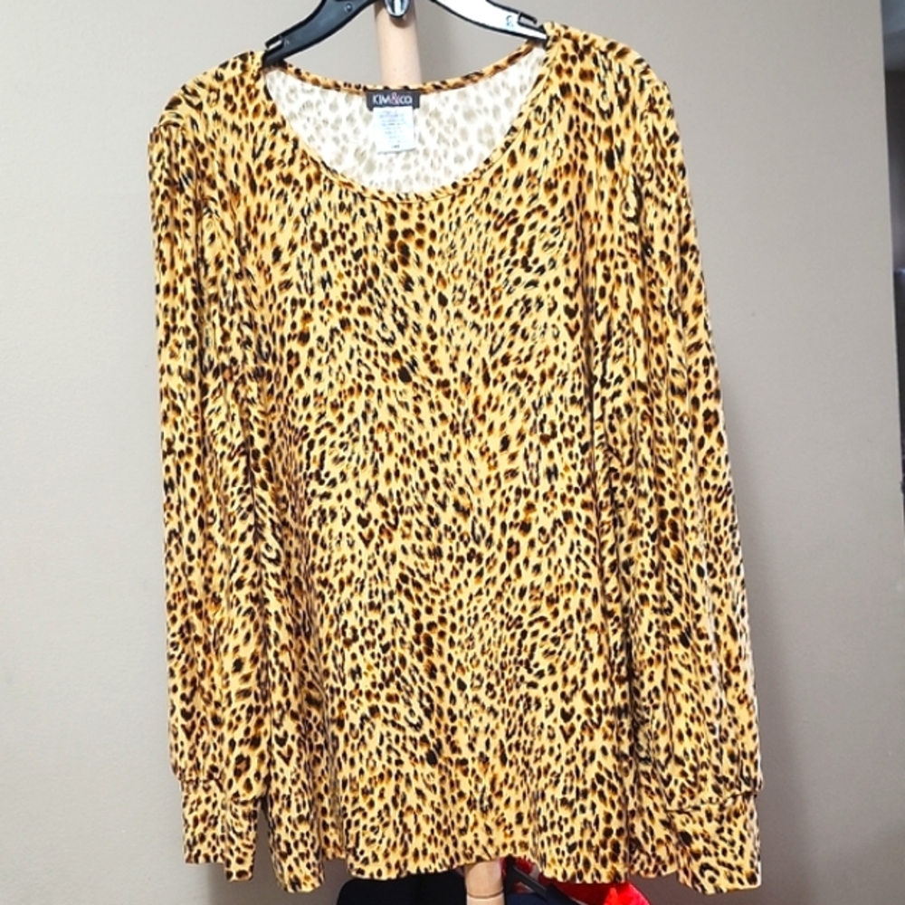 Leopard Print Long Sleeve Blouse (Kim&Co)